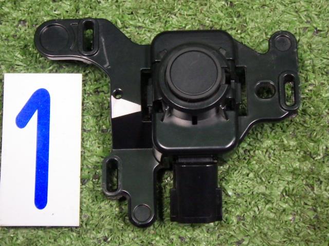 【中古】中古部品 プリウス ZVW51 ソナー 【3330200100-242673000061950】