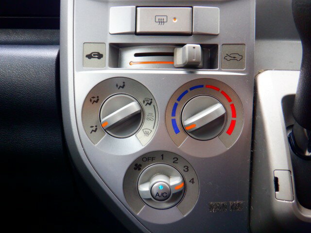 【中古】中古部品 ゼスト JE1 A/Cスイッチパネル 【3340140100-000025264560900】