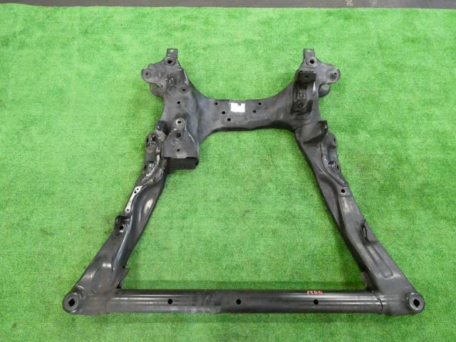 【中古】中古部品 ステップワゴン RK1 フロントメンバー 【3260250000-000025150651710】