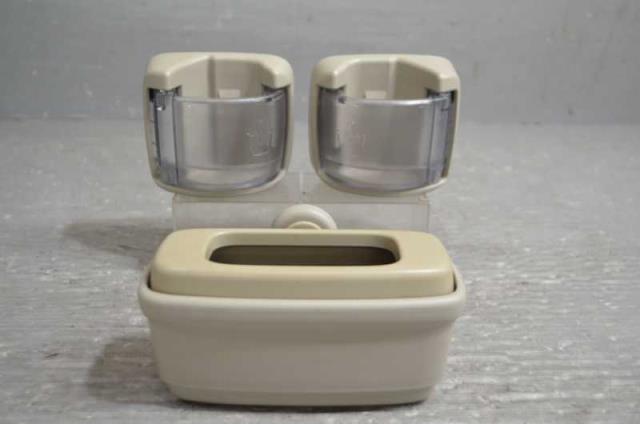 【中古】中古部品 eKワゴン H82W ドリンクホルダー 【3310580000-251023004170230】