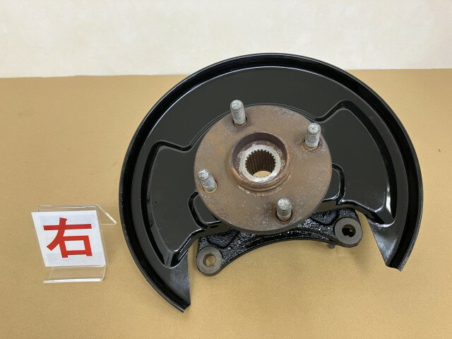 【中古】中古部品 パッソセッテ M502E 右フロントナックルハブ 【3330460100-000001608744310】
