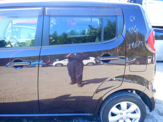 【中古】中古部品 MRワゴン MF33S 左リアドアガラス 【3340140100-000025267013430】