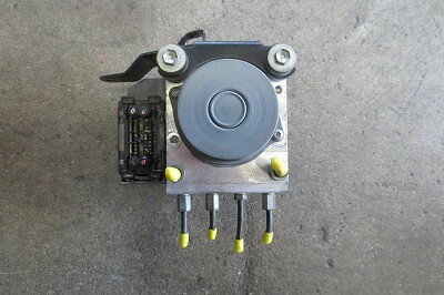 【中古】中古部品 タント L375S ABSアクチュエーター 【3340180100-251028000142500】