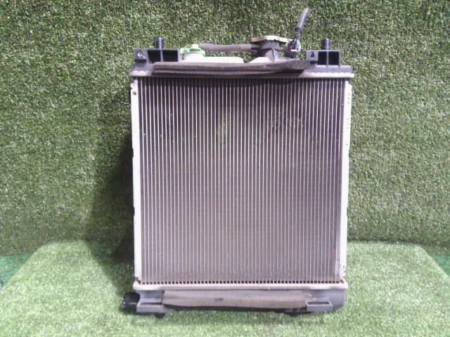 【中古】中古部品 モコ MG33S ラジエータ 【3260300000-251029000720400】