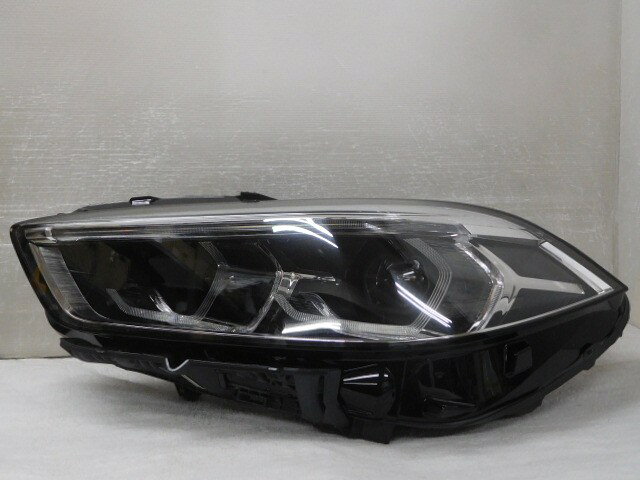 【中古】中古部品 BMW 1シリーズ 7K15 左ヘッドランプ 【3380050000-000037635810900】