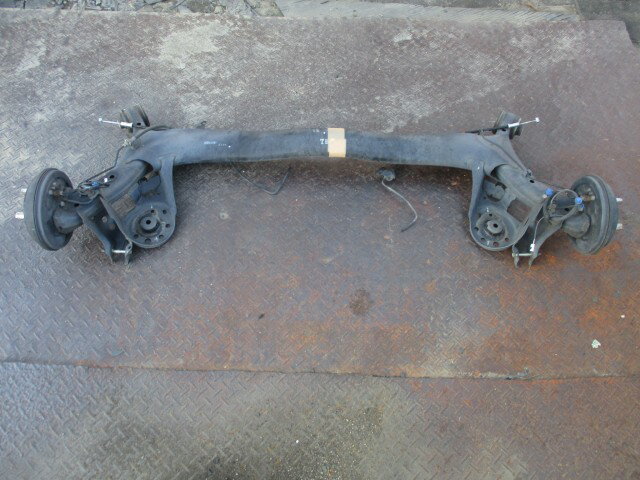 【中古】中古部品 フィット GE6 リアアクスルビーム 【3540020100-000007102953500】