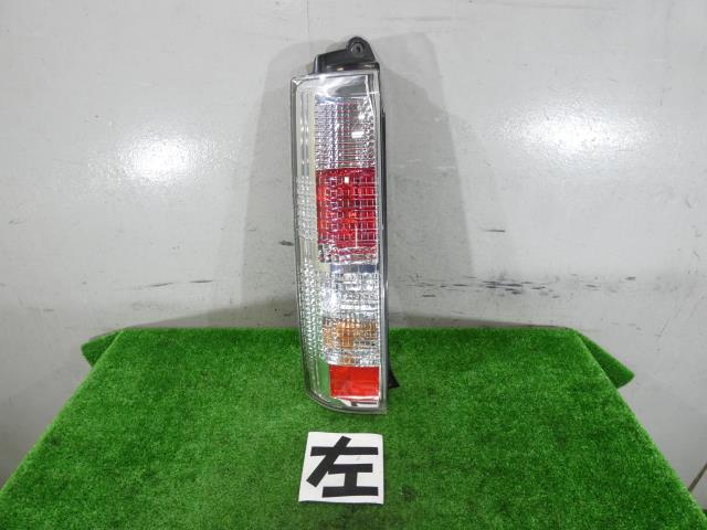 【中古】中古部品 スクラム DG64W 左テールランプ 【3260250000-000025152015600】