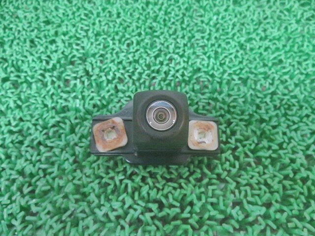 【中古】中古部品 プリウス ZVW55 カメラ 【3330380100-000037031715850】