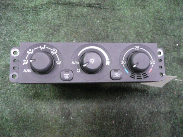 【中古】中古部品 ディオン CR6W A/Cスイッチパネル 【3310300100-001567181760900】