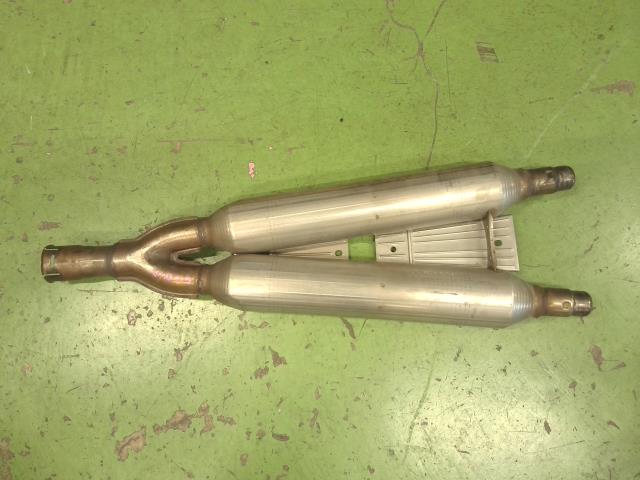 【中古】中古部品 セルシオ UCF31 エキゾーストセンターマフラー 【3310200100-000022351322300】