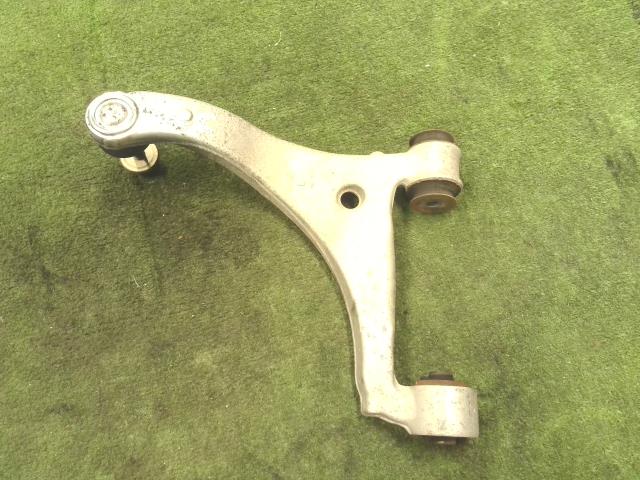 【中古】中古部品 セルシオ UCF31 左リアアッパアーム 【3310200100-000022351351850】