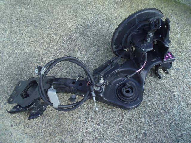 【中古】中古部品 エクストレイル NT32 右リアロアアーム 【3330440100-251101000151820】