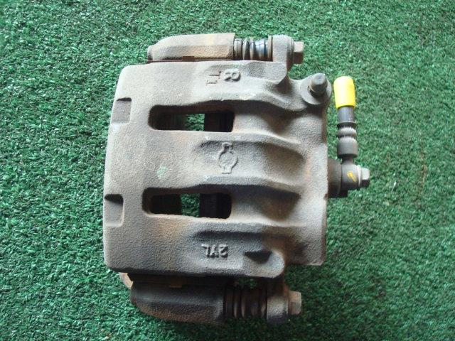 【中古】中古部品 グロリア HY34 右フロントキャリパー 【3340220100-001174519744330】
