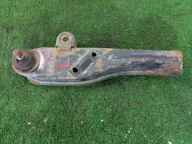 【中古】中古部品 エブリィ DE51V 左フロントロアアーム 【3310080100-250916000351740】