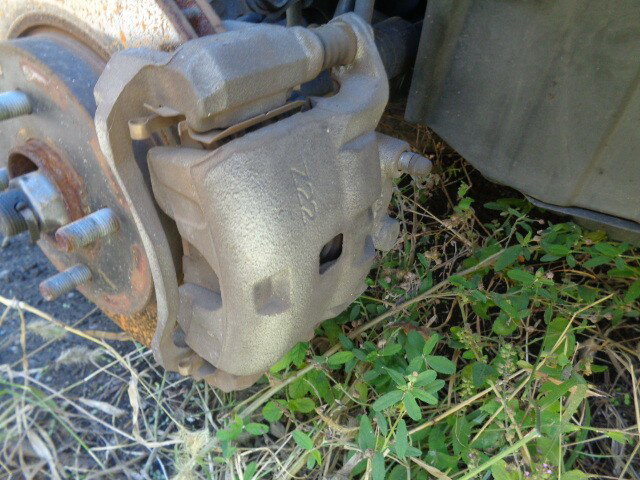 【中古】中古部品 キューブ Z12 右フロントキャリパー 【3340030100-216261000044330】