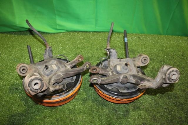 【中古】中古部品 セリカ ZZT230 左リアナックルハブ 【3330950100-000052040644440】