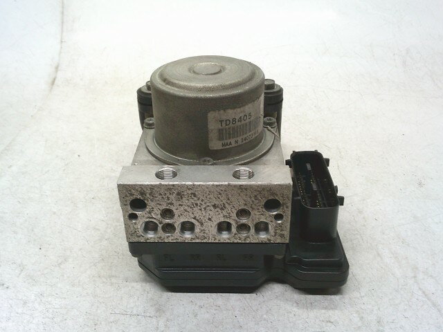 【中古】中古部品 セレナ C26 ABSアクチュエーター 【3330990500-251104000242500】