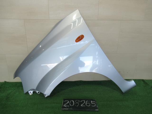 【中古】中古部品 トッポ H82A 左フロントフェンダー 【3310120100-251016000110700】