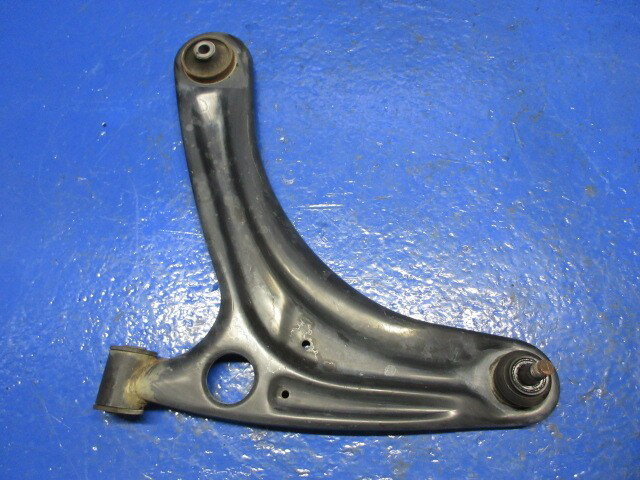 【中古】中古部品 エブリィ DA17V 左フロントロアアーム 【3310270100-000015071651740】
