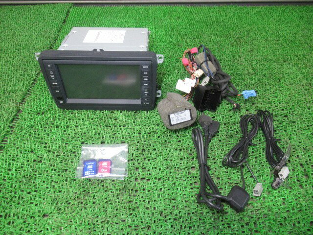 【中古】中古部品 VW ポロ 6RCBZ カーナビゲーション 【3330540100-250808000161310】