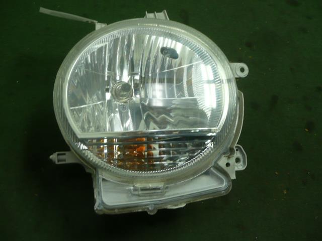 【中古】中古部品 ムーヴラテ L550S 右ヘッドランプ 【3310300100-001555169410800】