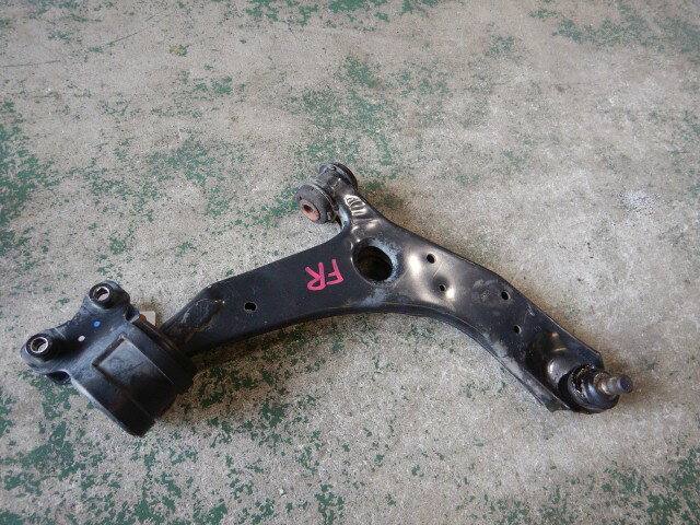 【中古】中古部品 ビアンテ CCEFW 右フロントロアアーム 【3330810100-251105000351720】