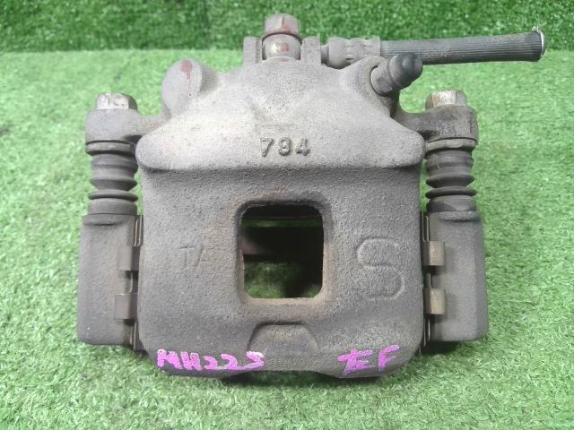 【中古】中古部品 ワゴンR MH22S 左フロントキャリパー 【3330900100-000025147444360】