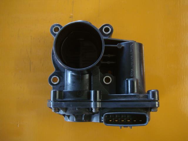 【中古】中古部品 ムーヴ LA100S スロットルボディ 【3340220100-000226074920300】