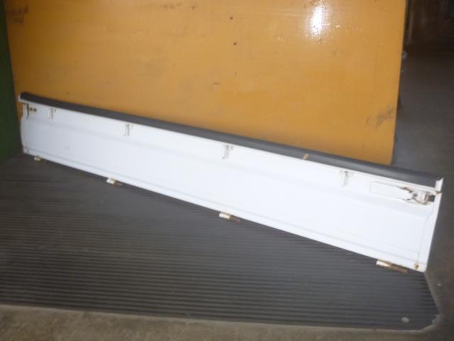 【中古】中古部品 サンバー TT2 右ア