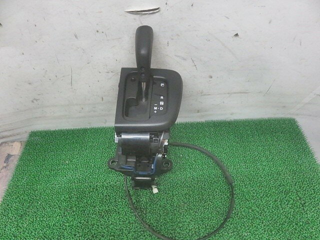 【中古】中古部品 エブリィ DA17V シフトレバー 【3330380100-000037032537850】