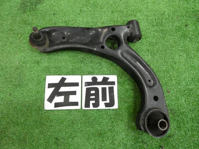 【中古】中古部品 ウェイク LA710S 左フロントロアアーム 【3260250000-000025159651740】