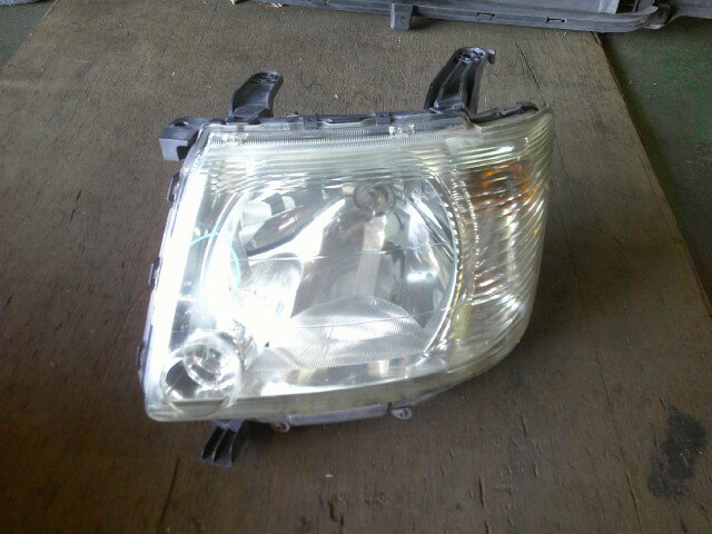 【中古】中古部品 eKワゴン H81W 左ヘッドランプ 【3310410000-000253042610900】
