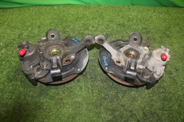 【中古】中古部品 タント L350S 左フロントナックルハブ 【3330950100-000053041444340】