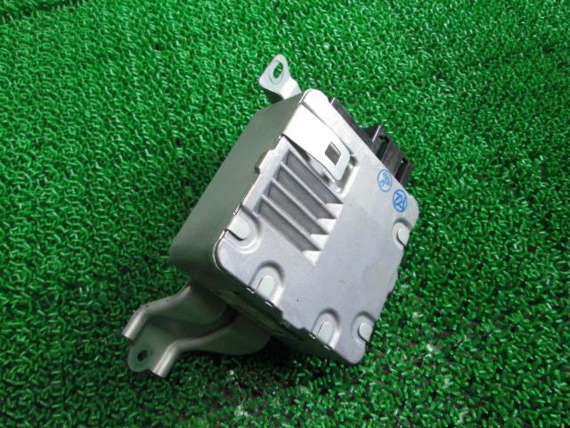 【中古】中古部品 プリウス ZVW30 PSコンピューター 【3310190100-000255010563500】