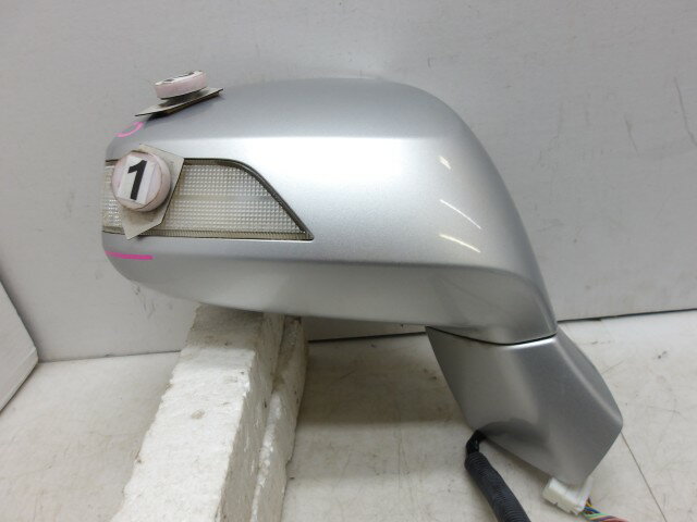 【中古】中古部品 フリード GB3 右サイドミラー 【3310250100-000253041613500】