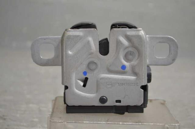 【中古】中古部品 BMW ミニ ZA16 トランク・バックドアロックソレノイド 【3310580000-251111001564590】