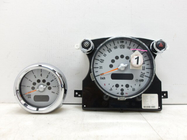 【中古】中古部品 BMW ミニ RE16 スピードメーター 【3310250100-000253041861400】