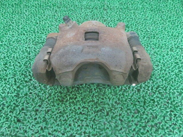 【中古】中古部品 エブリィ DA17V 左フロントキャリパー 【3330380100-000037033844360】