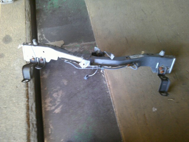 【中古】中古部品 フリード GB3 ラジエータコアサポート 【3310410000-000213082617180】