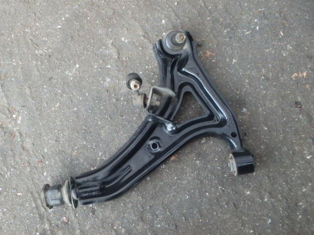 【中古】中古部品 バモス HM1 左フロントロアアーム 【3331010800-000023738151740】