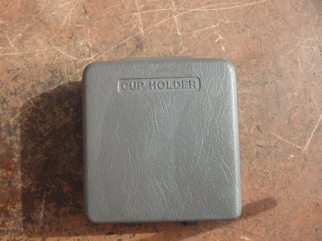 【中古】中古部品 バモス HM1 ドリンクホルダー 【3331010800-000023738070230】