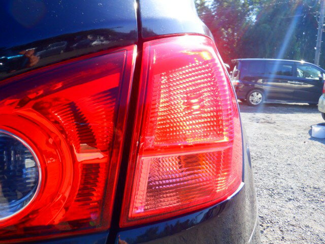 【中古】中古部品 デュアリス KJ10 右テールランプ 【3340140100-000025275015500】