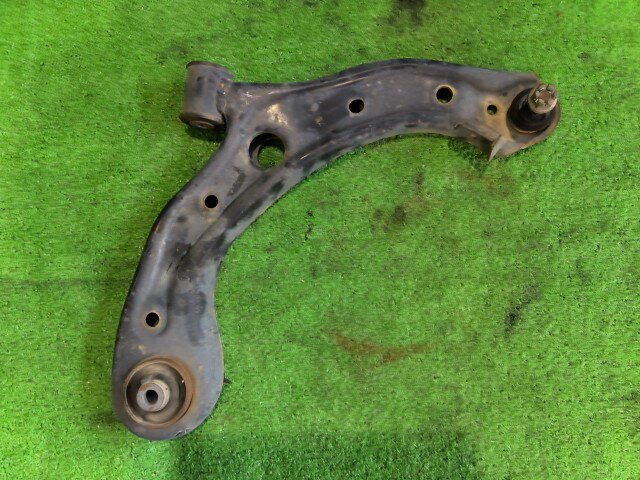 【中古】中古部品 N-BOX JF1 右フロントロアアーム 【3260070000-251106000151720】
