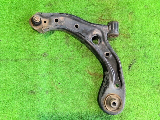 【中古】中古部品 N-BOX JF1 左フロントロアアーム 【3260070000-251106000151740】