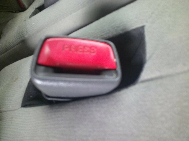 【中古】中古部品 ムーヴコンテ L575S シートベルト 【3340030100-014614600077150】