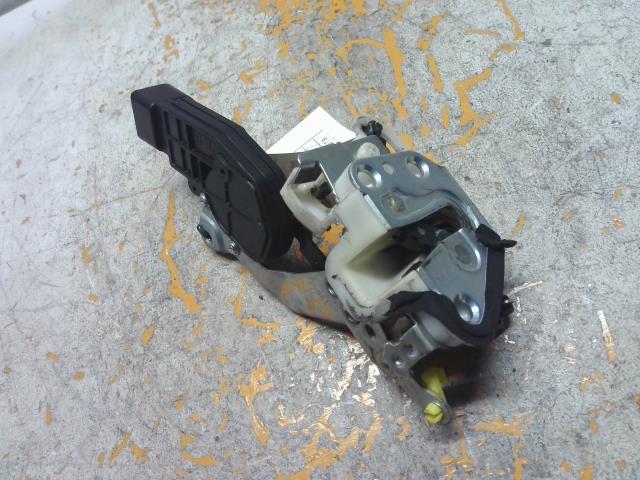 【中古】中古部品 ハイゼット S321V 左フロントドアロックソレノイド 【3310160100-000004480864560】