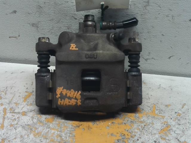 【中古】中古部品 アルト HA25S 左フロントキャリパー 【3310160100-000004481644360】