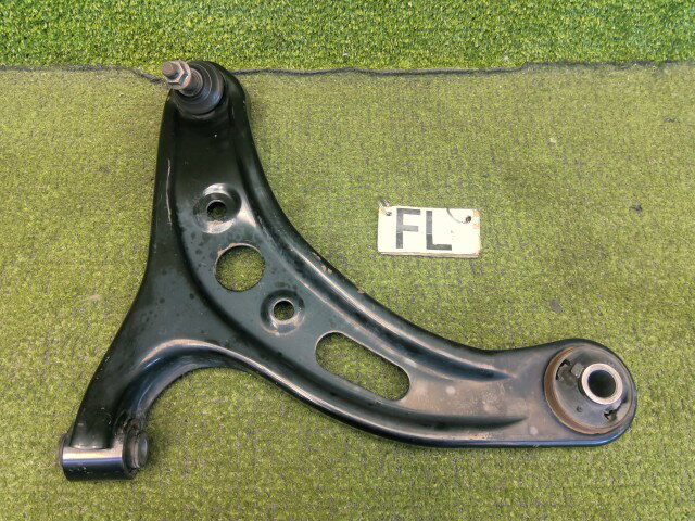 【中古】中古部品 BRZ ZC6 左フロントロアアーム 【3330200100-252085000051740】