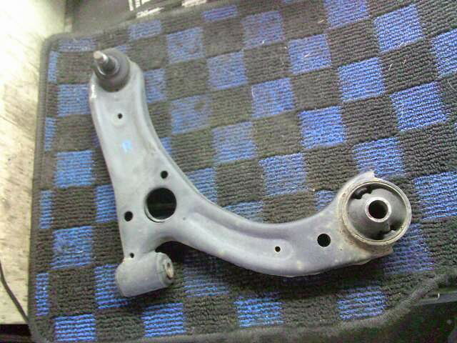 【中古】中古部品 ウェイク 0033465 右フロントロアアーム 【3330220100-251118000351720】