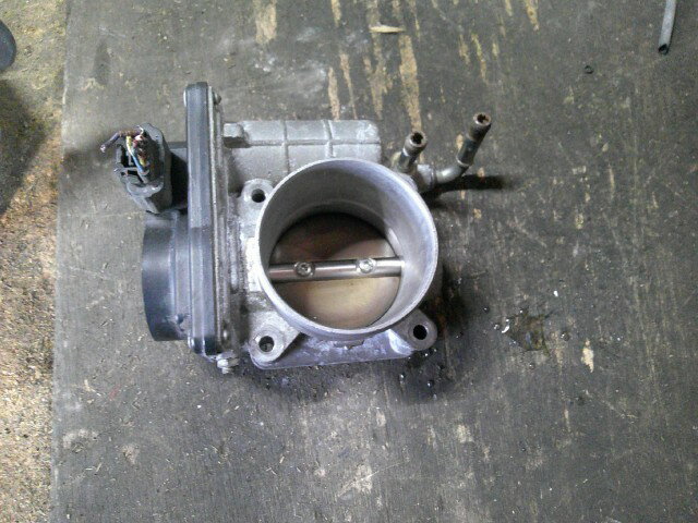 【中古】中古部品 セレナ C25 スロットルボディ 【3310410000-000243043020300】